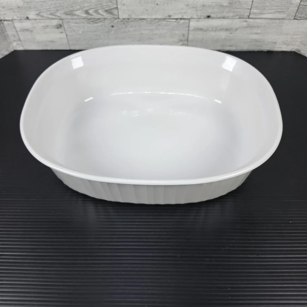 Corning Ware F-2-B‎ 2.8 Liter Oval Casserole Dish No Lid Made in USA